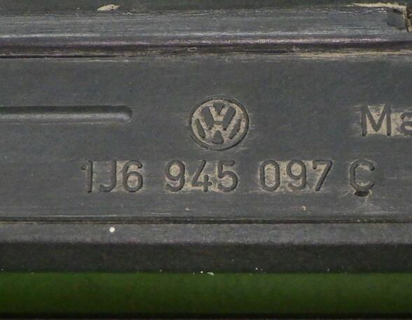 Auxiliary Stop Light VW Golf IV (1J1)