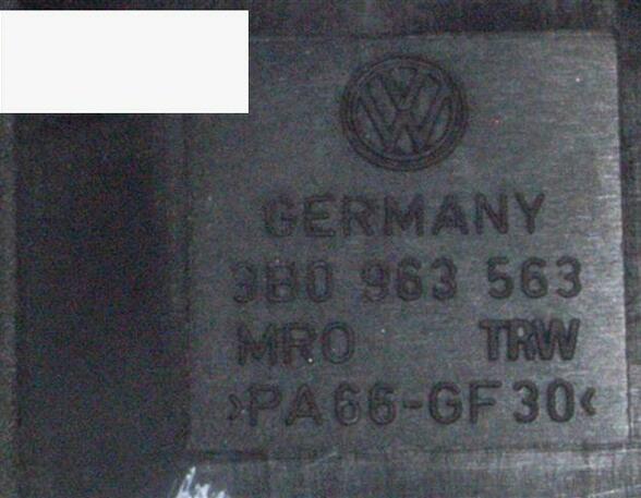 Schakelaar stoelverwarming VW Passat (3B2)