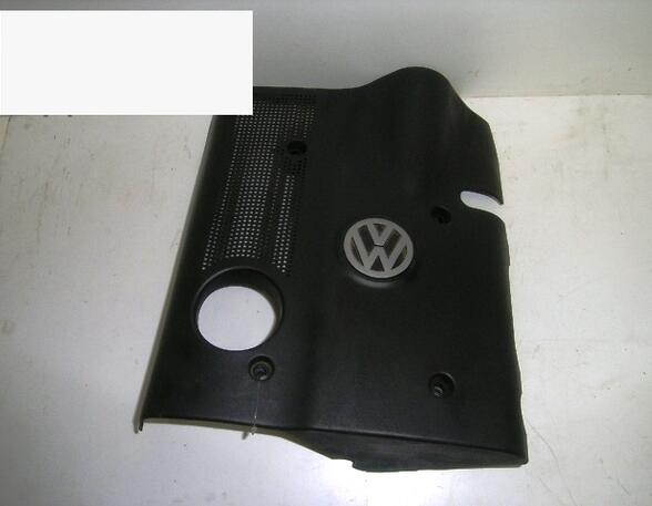 Cylinder Head Cover VW Passat (3B2), AUDI 100 (443, 444)