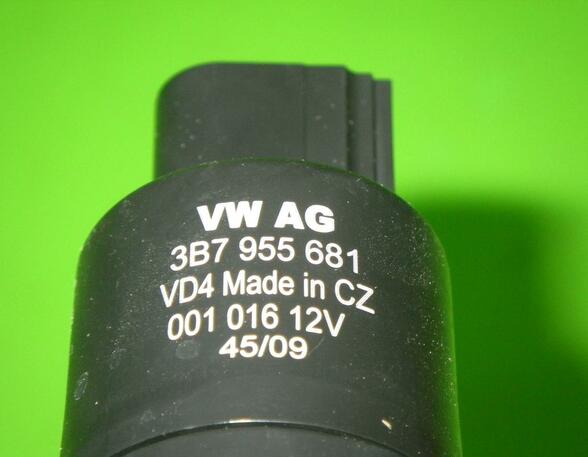 Reinigingsvloeistofpomp AUDI A8 (4H2, 4H8, 4HC, 4HL), AUDI A6 Avant (4B5)