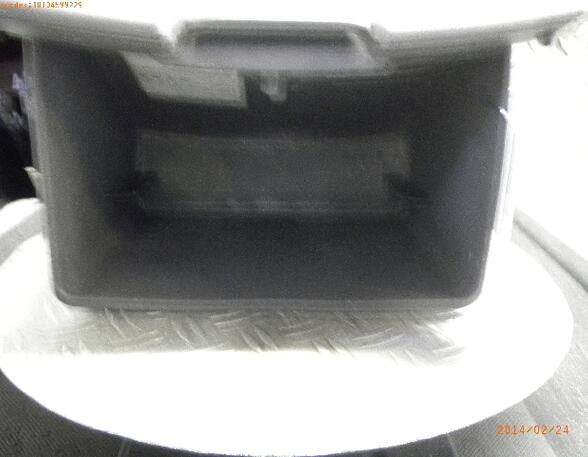 Glove Compartment (Glovebox) TOYOTA YARIS (SCP1_, NLP1_, NCP1_)