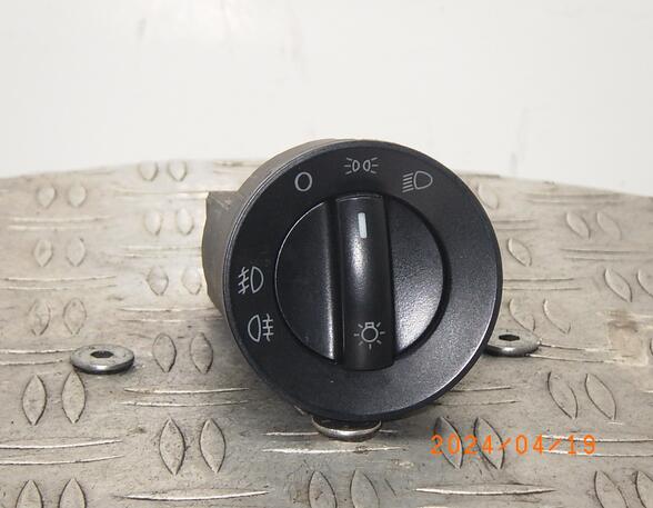 Headlight Light Switch VW Polo (9N), VW Polo Stufenheck (9A2, 9A4, 9A6, 9N2)