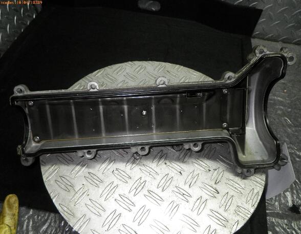 Cylinder Head Cover TOYOTA YARIS (SCP1_, NLP1_, NCP1_)