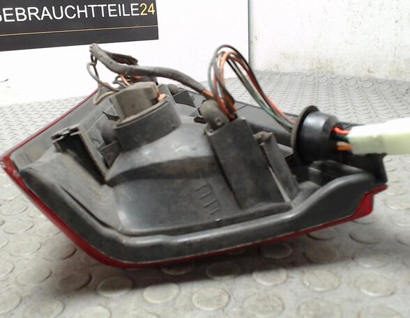 HECKLEUCHTE / RÜCKLEUCHTE RECHTS  (Heckleuchte) Opel Agila Benzin (A) 1199 ccm 55 KW 2000>2003