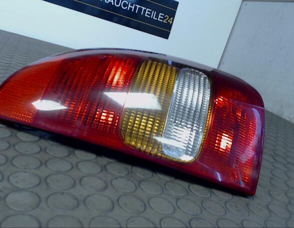 HECKLEUCHTE / RÜCKLEUCHTE RECHTS (Heckleuchte) Opel Corsa Benzin (B) 1199 ccm 48 KW 1998>2000