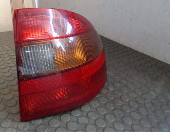 HECKLEUCHTE RECHTS (Heckleuchte) Opel Astra Benzin (F) 1598 ccm 52 KW 1993>1994