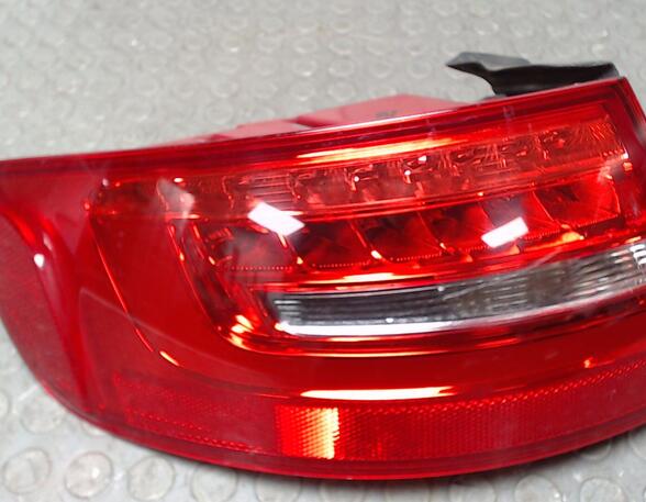HECKLEUCHTE / RÜCKLEUCHTE LINKS LED ( FACELIFT )  (Heckleuchte) Audi Audi A4 Diesel (B8) 1968 ccm 105 KW 2011>2013