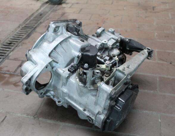 SCHALTGETRIEBE AGC  (Schalt-/Automatik-Getriebe) VW Passat Benzin (35 I) 1781 ccm 66 KW 1988>1993