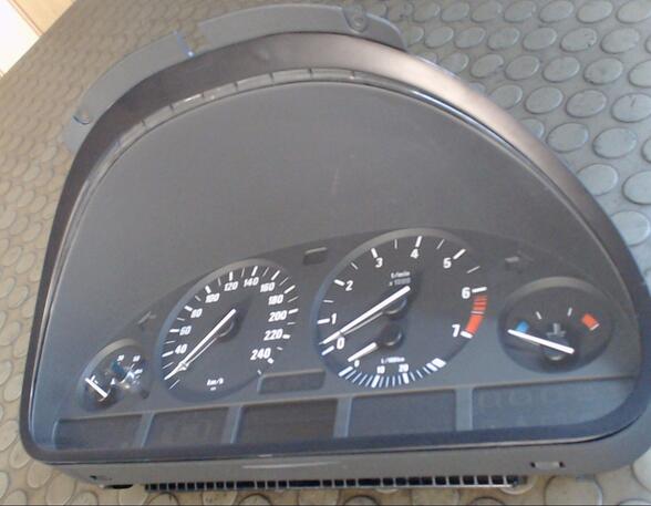 TACHOEINHEIT (Armaturenbrett / Mittelkonsole) BMW 5er Benzin (E39) 2494 ccm 141 KW 2000>2003