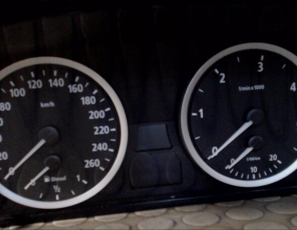TACHOEINHEIT / KOMBIINSTRUMENT (Armaturenbrett / Mittelkonsole) BMW 5er Diesel (E60/E61) 2993 ccm 200 KW 2004>2007