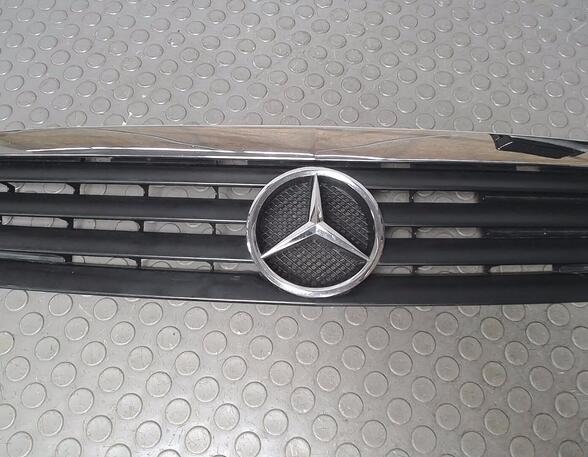 KÜHLERGRILL ( FACELIFT )  (Kühlergrill) Mercedes-Benz A-Klasse Benzin (168) 1397 ccm 60 KW 2001>2004