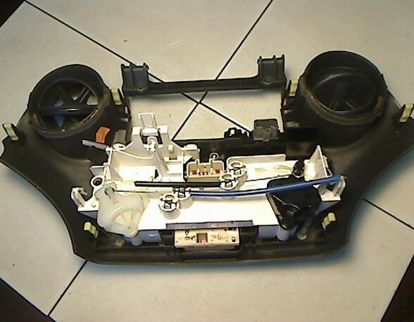 HEIZUNGSBETÄTIGUNG (Armaturenbrett / Mittelkonsole) Toyota Yaris Benzin (P1 / P2) 998 ccm 50 KW 1999>2003