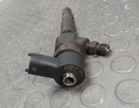 Injector Nozzle SAAB 9-3 Kombi (YS3F)