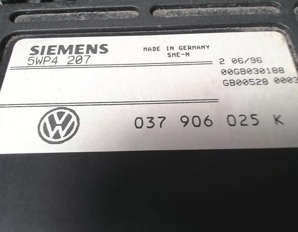 STEUERGERÄT EINSPRITZUNG/ MOTORSTEUERGERÄT  (Gemischaufbereitung) VW Passat Benzin (35 I) 1595 ccm 74 KW 1996