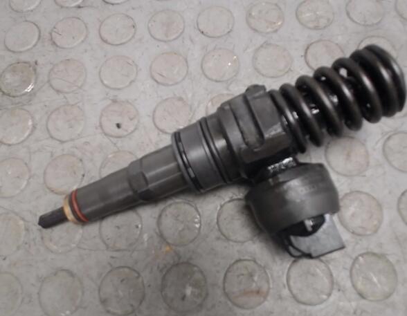 Pump-Nozzle Unit SKODA Superb II (3T4)