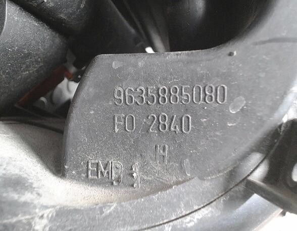 ANSAUGBRÜCKE/ ANSAUGKRÜMMER  (Ansaug/Auspuffkrümmer) Peugeot 206 Benzin (2KFX/2NFZ/) 1587 ccm 80 KW 2000>2001