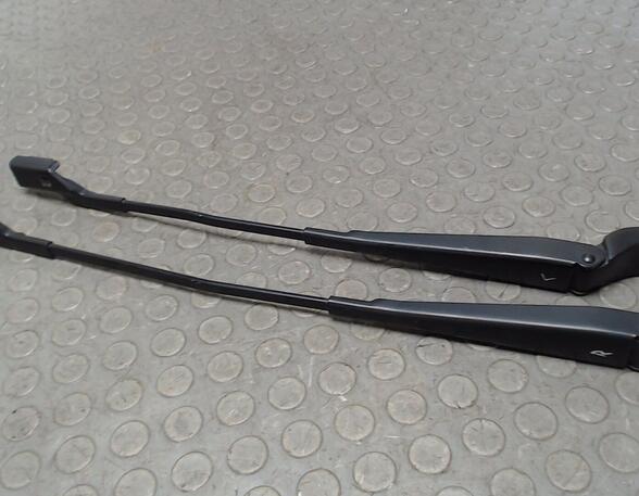 Wiper Arm SKODA Fabia II Combi (545)