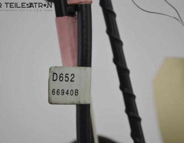 Antenne elektrisch  MAZDA 2 (DE) 1.4 MZR-CD 50 KW