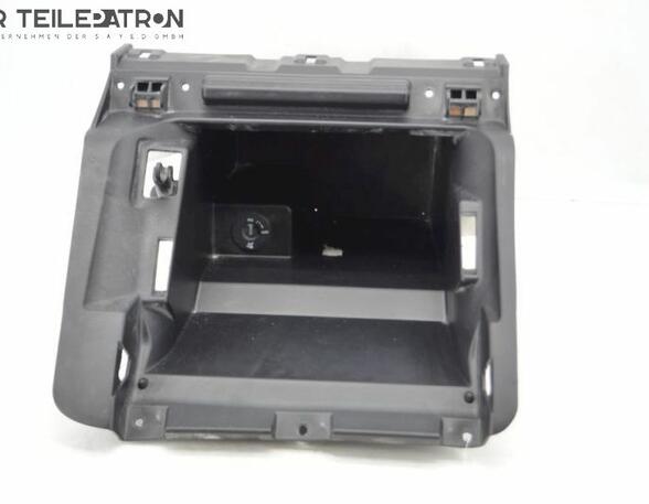 Glove Compartment (Glovebox) NISSAN Juke (F15)