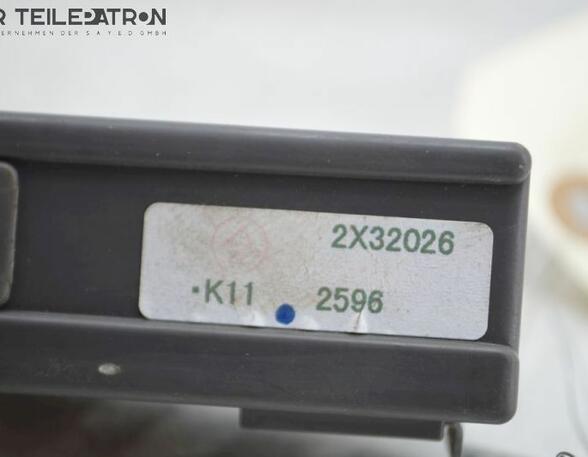 Karosserie Relais Steuergerät MITSUBISHI PAJERO III (V7 W3 3.2 DI-D 118 KW