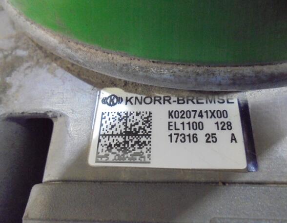 Air Dryer compressed-air system Renault Kerax Knorr K020741X00 Luftaufbereitungseinheit