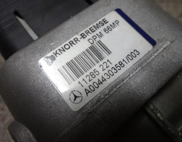 Bremsventil Feststellbremse für Mercedes-Benz Actros MP2 Knorr 11285221 Mercedes A0044303581