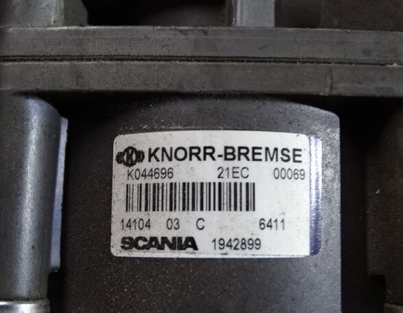 Brake Valve service brake Scania R - series 1942899 Knorr K044696 1442938 1793024 1867518