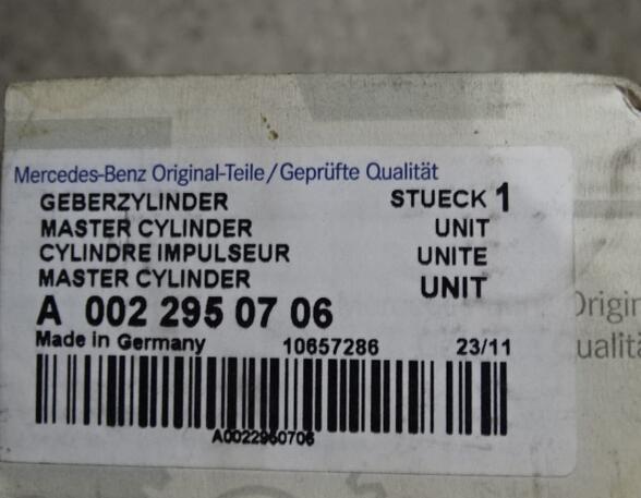 Kupplungsgeberzylinder (Geberzylinder) Mercedes-Benz Actros MP 3 A0022950706 original 