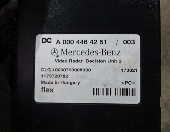 Regeleenheid Mercedes-Benz Actros MP 4 A0004464251 Video Radar Decision Unit 2