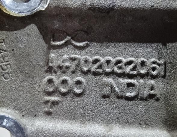 Kühlmittelflansch für Mercedes-Benz Actros MP 4 Verteilergehaeuse A4702032061 A4702031461 A4702031561 Halter