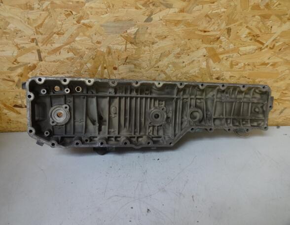 Cylinder Head Cover Volvo FH 13 21905923 21905924