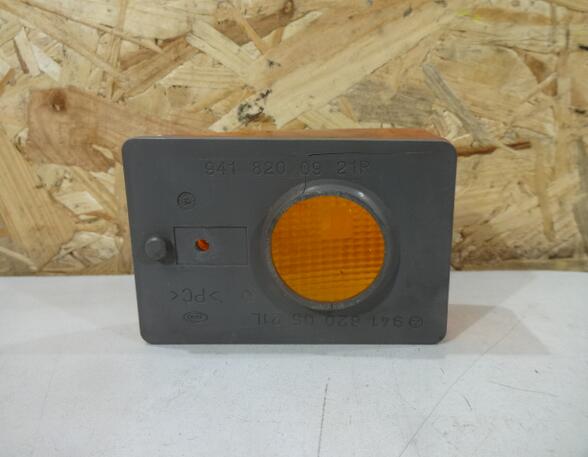 Direction Indicator Lamp Mercedes-Benz Actros 9418200921 9418200521 Seitenblinker