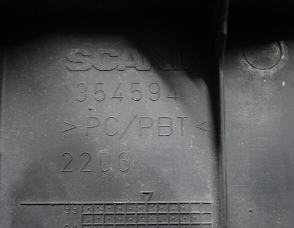 Plaat instaprand Scania 4 - series 1354594 Abdeckung mit Reflektor 1362707