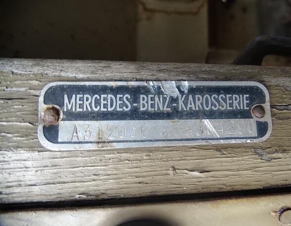 Driver Cab Mercedes-Benz NG Mercedes L312 L311 Oldtimer Fahrerhaus