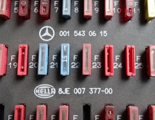 Fuse Box Mercedes-Benz Actros 0015430615 Hella 8JE00737700