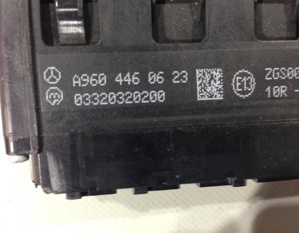 Hazard Warning Light Switch Mercedes-Benz Actros MP 4 A9604460623 Schalterleiste 03320320200
