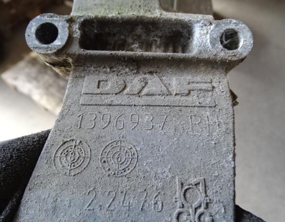 Halter Hauptscheinwerfer DAF XF 105 links 1396937 