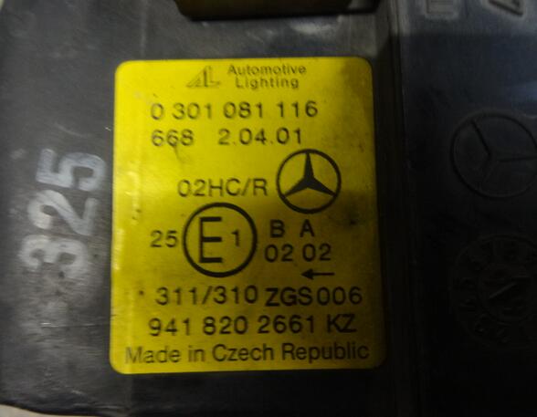 Hauptscheinwerfer Mercedes-Benz AXOR 9418202661 0301081116 Rechts