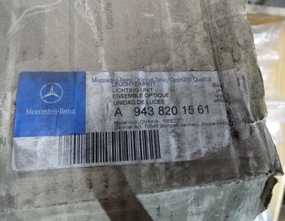 Headlight Mercedes-Benz Actros MP 3 A9438201561 A9438206461 Hella 1EH00951302