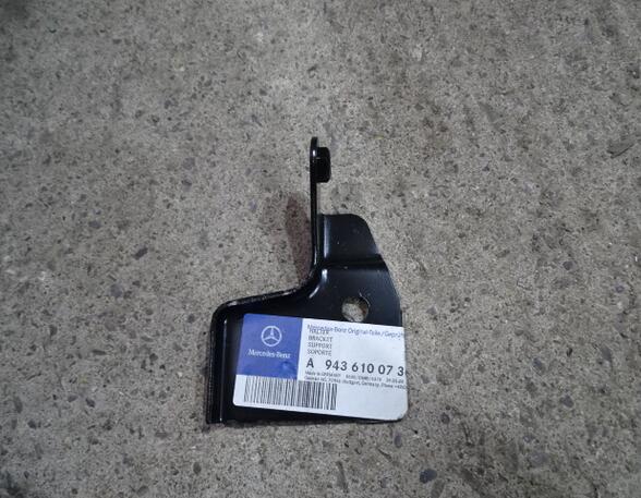 Holding Device Mercedes-Benz Actros A9436100736 Halter Einstieg hinten rechts