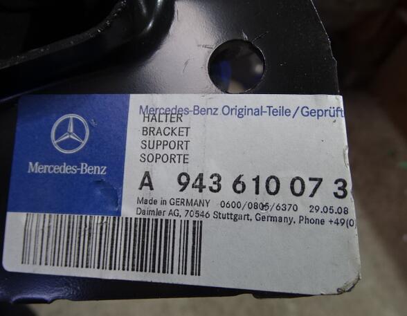 Halterungen Mercedes-Benz Actros A9436100736 Halter Einstieg hinten rechts