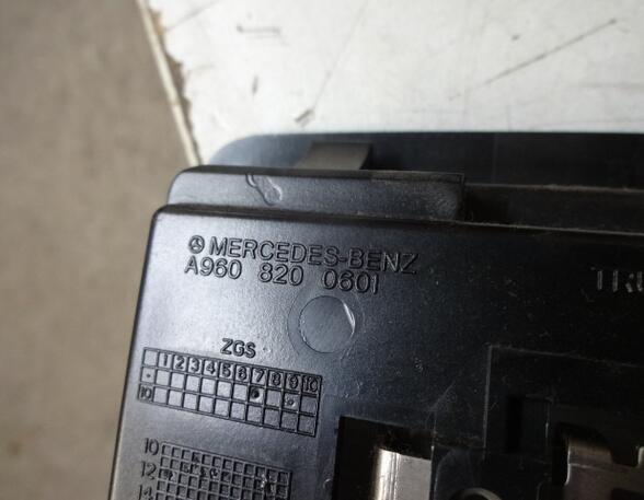 Innenraumleuchte Mercedes-Benz Actros MP 4 A9608200601