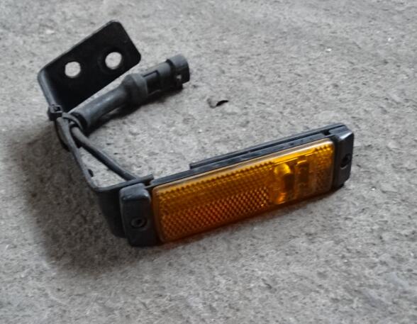 Marker Light Mercedes-Benz AXOR 2 LED Seitenbegrenzungsleuchte 157873