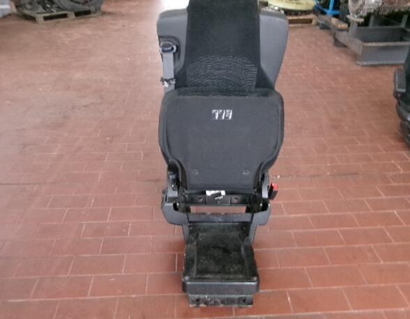 Seat Mercedes-Benz Actros MP 4 Beifahrersitz klappbar mit Sicherheitsgurt A9609103803 ISRI