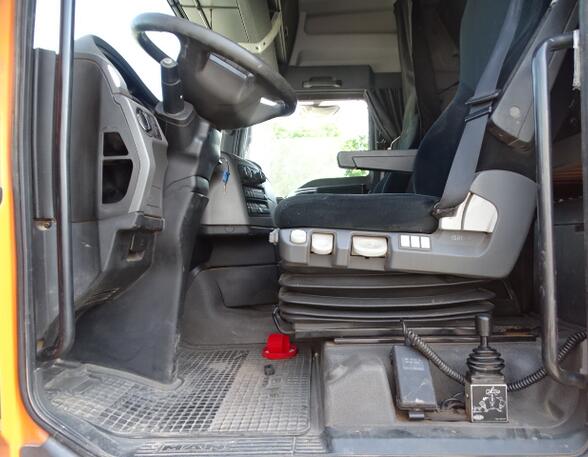 Seat MAN TGX Fahrersitz mit integriertem Gurt MAN 81623076447