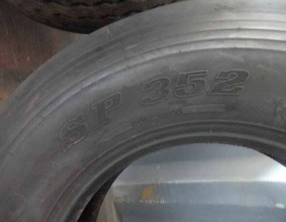 Tire Mercedes-Benz AXOR Dunlop SP 295/80R22,5