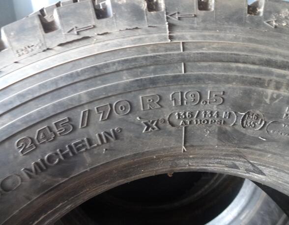 Banden Iveco EuroCargo Michelin 245/70R19,5