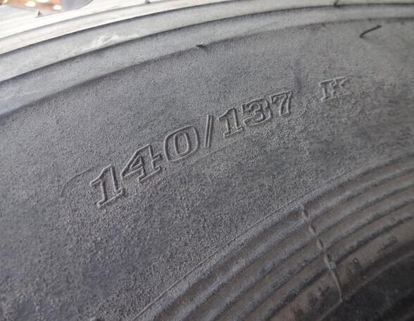 Tire Mercedes-Benz UNIMOG Dunlop SP811 10R22,5