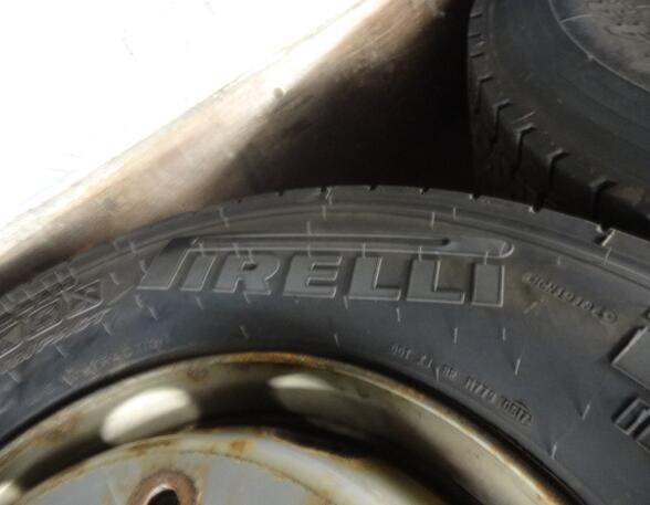Tire Renault Premium 2 Pirelli TH-01 315/ 70R 22.5
