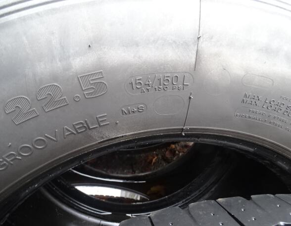 Tire Mercedes-Benz Actros Michelin 315/70R22,5